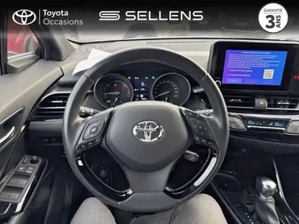 Photo 8 Toyota C-HR  1.8 Hybride 122ch Design Ultimate E-CVT
