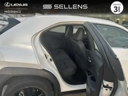 Photo 6 Lexus UX  250h 2WD Pack MY21