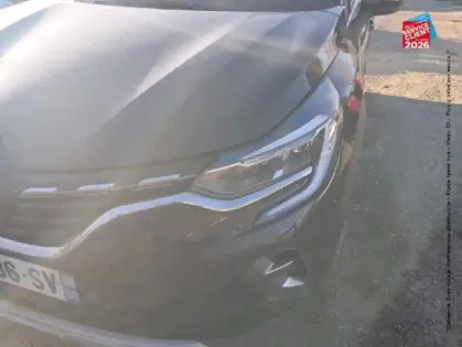 Photo 12 Renault Captur  1.6 E-Tech hybride 145ch Techno Fast Track