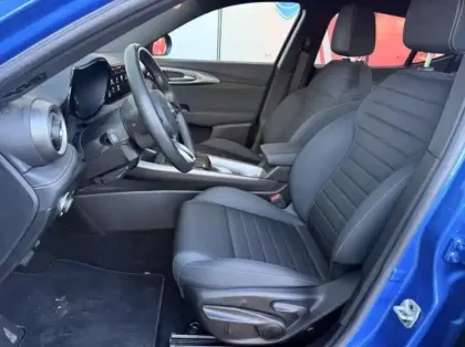 Photo 8 Alfa Romeo Tonale  1.3 PHEV 280ch Ti AT6 e-Q4