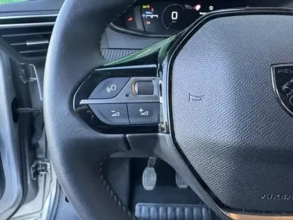 Photo 13 Peugeot 208 Gén. II Ph2 Allure 5