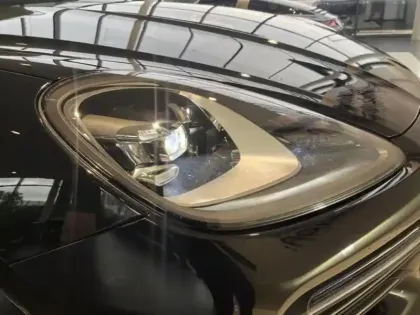 Photo 9 Porsche Cayenne  Coupé 3.0 V6 462ch E-Hybrid Platinum Edition