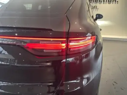 Photo 7 Porsche Cayenne  Coupé 3.0 V6 462ch E-Hybrid Platinum Edition