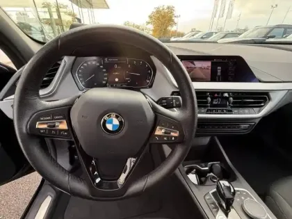 Photo 14 BMW Serie 1 Série 1 118iA 136ch Business Design DKG7