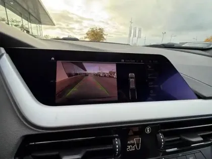 Photo 7 BMW Serie 1 Série 1 118iA 136ch Business Design DKG7