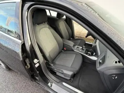 Photo 5 BMW Serie 1 Série 1 118iA 136ch Business Design DKG7