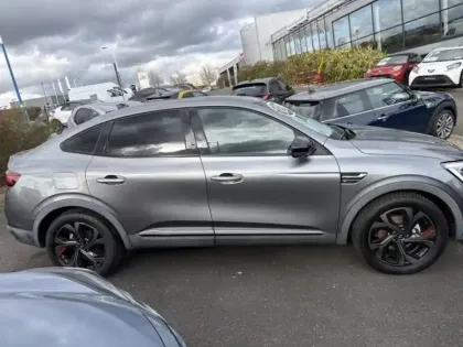 Photo 7 Renault Arkana  1.6 E-Tech hybride 145ch RS Line Fast Track