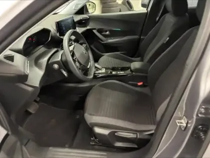 Photo 14 Peugeot 2008  e- 136ch Style