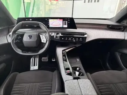 Photo 26 Peugeot 3008  1.2 Hybrid 136ch GT e-DCS6