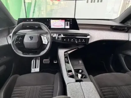 Photo 11 Peugeot 3008  1.2 Hybrid 136ch GT e-DCS6