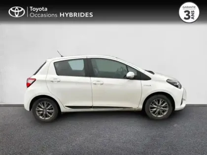 Photo 8 Toyota Yaris  100h Dynamic 5p RC19