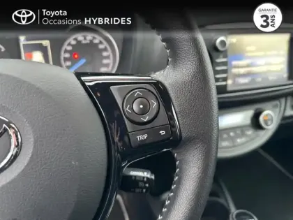 Photo 5 Toyota Yaris  100h Dynamic 5p RC19