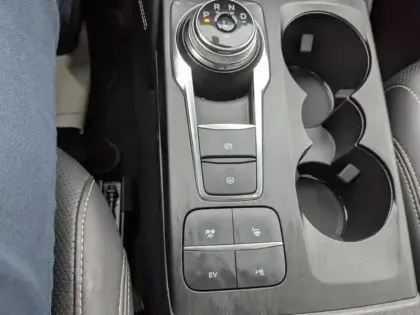 Photo 6 Ford Kuga Gén. III Ph1 Vignale 5