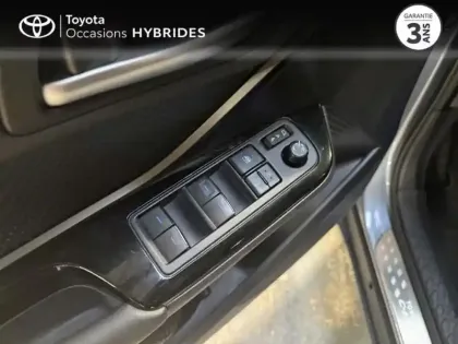 Photo 13 Toyota C-HR  1.8 Hybride 122ch Collection E-CVT