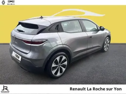 Photo 11 Renault Megane  E-Tech Electric EV60 130ch Evolution ER super charge