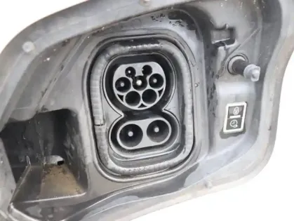 Photo 12 Peugeot Expert  Fg M 100 kW Batterie 75 kWh