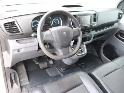 Photo 7 Peugeot Expert  Fg M 100 kW Batterie 75 kWh