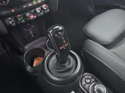 Photo 10 Mini Mini  Cooper 136ch  Edition Camden BVA7