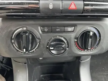 Photo 14 Citroën C3  1.2 PureTech 83ch S&S YOU!