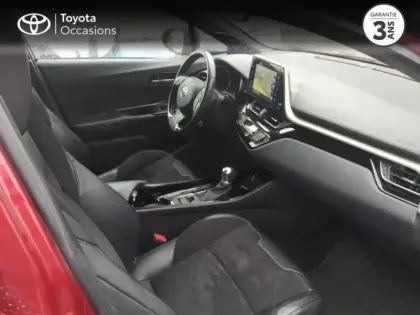 Photo 5 Toyota C-HR  122h Collection 2WD E-CVT Cuir Alcantara