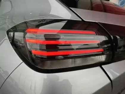 Photo 6 Peugeot 208  1.2 100ch S&S Allure