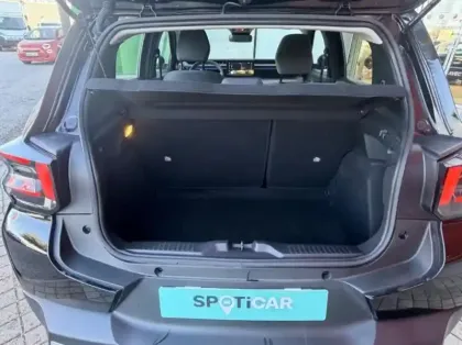 Photo 9 Citroën C3 Gén. IV Ph1 PLUS 5