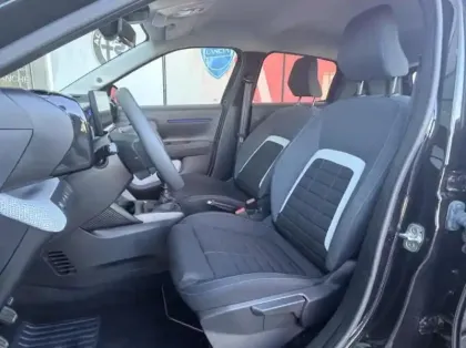 Photo 10 Citroën C3 Gén. IV Ph1 PLUS 5