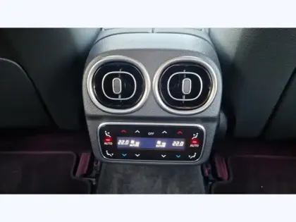 Photo 15 Mercedes Classe C Berline 300 e Hybrid EQ AMG Line