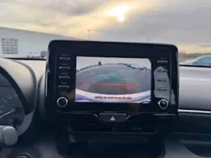 Photo 10 Toyota Yaris Hybride 116h Dynamic Business