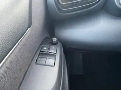 Photo 16 Toyota Yaris Hybride 116h Dynamic Business