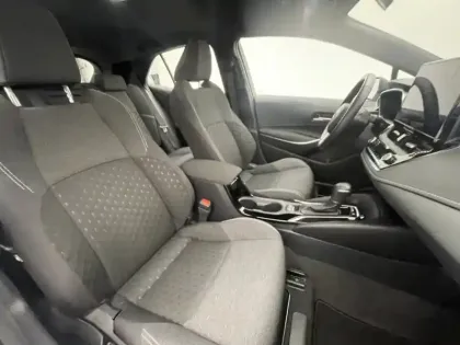 Photo 20 Toyota Corolla Hybride 140h Dynamic