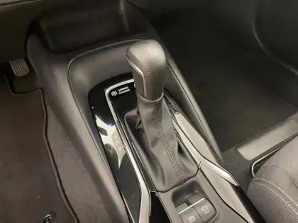 Photo 12 Toyota Corolla Hybride 140h Dynamic