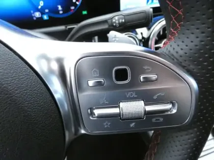 Photo 14 Mercedes Classe B 180 d AMG Line Edition