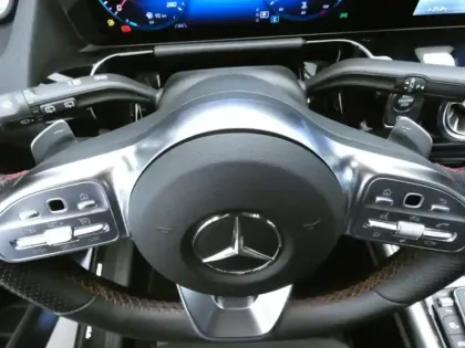 Photo 13 Mercedes Classe B 180 d AMG Line Edition