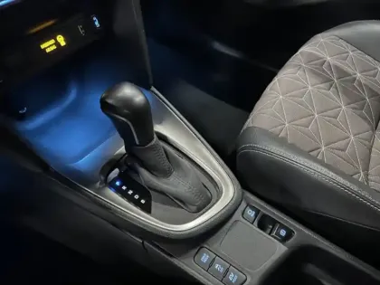 Photo 22 Toyota Yaris Gén. I Ph1 Collection 5