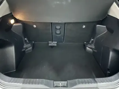 Photo 26 Toyota Yaris Gén. I Ph1 Collection 5