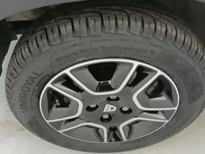 Photo 16 Dacia Spring Essential -23B