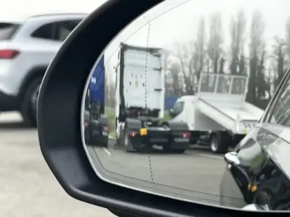 Photo 12 Mercedes Classe C Berline 300 e Hybrid EQ AMG Line