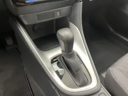 Photo 11 Toyota Yaris Hybride 116h Dynamic