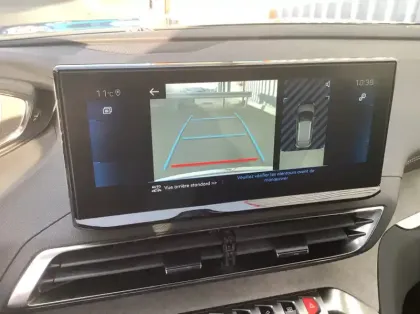 Photo 18 Peugeot 3008 Hybrid 136 e-DCS6 GT