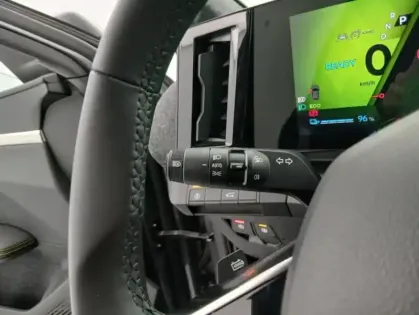 Photo 24 Renault Scenic E-TECH ELECTRIQUE 220 ch grande autonomie Techno