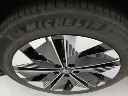 Photo 16 Renault Scenic E-TECH ELECTRIQUE 220 ch grande autonomie Techno