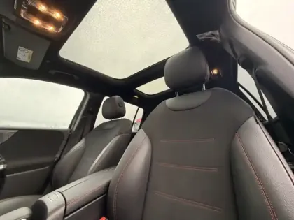 Photo 12 Mercedes GLB 200 d AMG Line