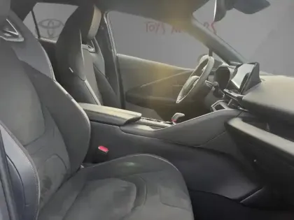 Photo 9 Toyota C-HR 2.0 Hybride 200 GR Sport Toit panoramique + Pack