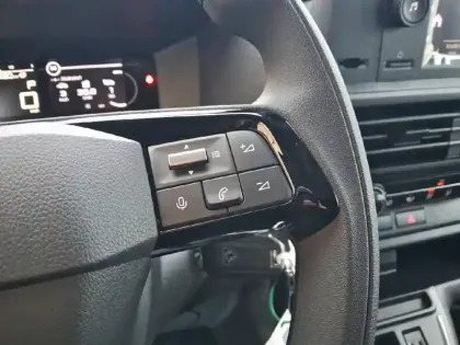 Photo 18 Peugeot Expert  FGN M BLUEHDI 145 S&S EAT8