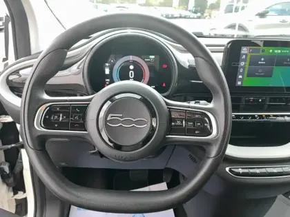 Photo 68 Fiat 500  e 118 ch