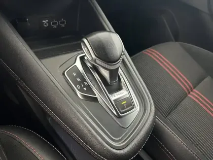 Photo 15 Renault Captur  E-Tech 145 - 21B