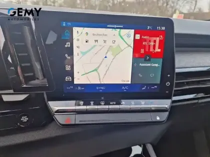 Photo 17 Renault Austral  E-Tech full hybrid 200 GSR2