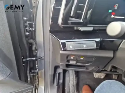 Photo 13 Renault Austral  E-Tech full hybrid 200 GSR2