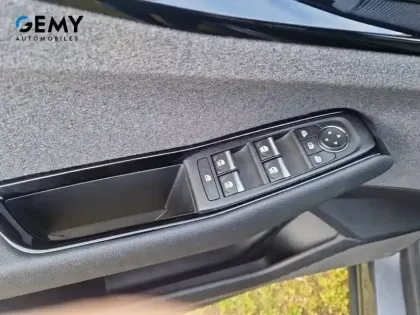 Photo 11 Renault Austral  E-Tech full hybrid 200 GSR2